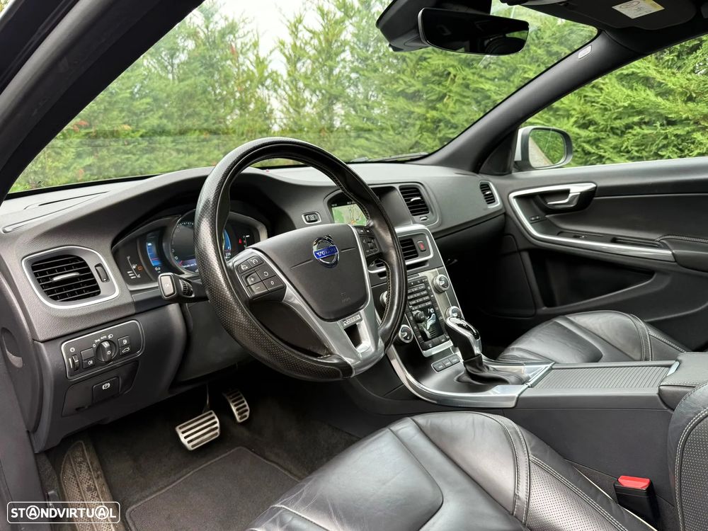 Volvo V60 D6 Twin Engine Geartronic RDesign - 11