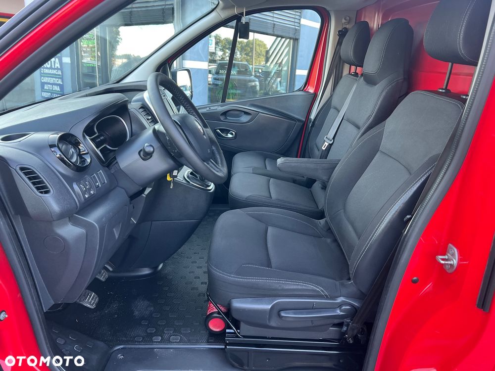 Renault Trafic - 12