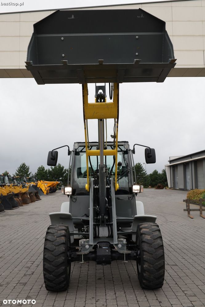 Kramer 5075 | Wacker Neuson 353 - 19