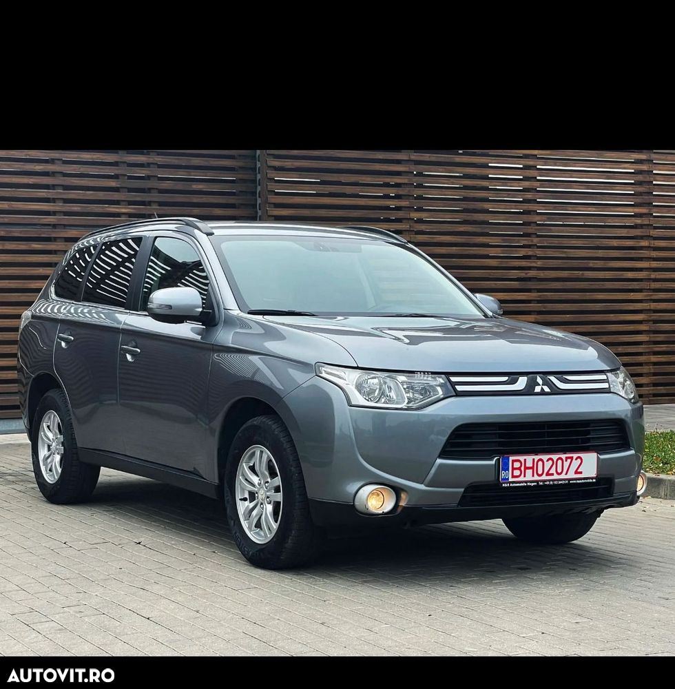 Mitsubishi Outlander 2.2 DI-D 4WD Automatik Plus - 1