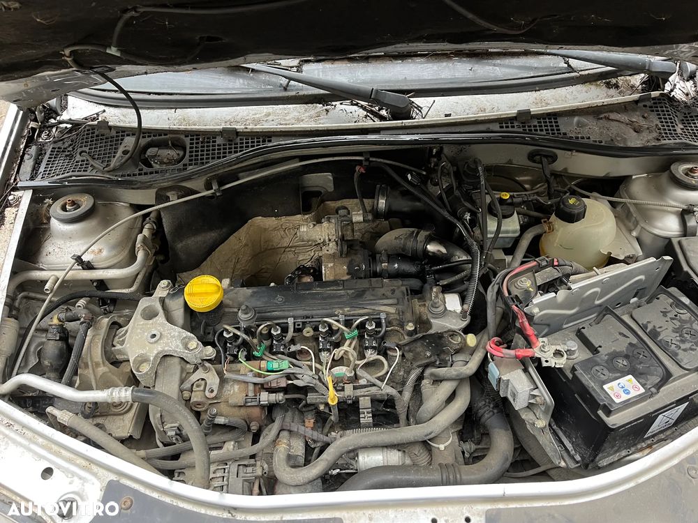 Dezmembrez Dacia Logan MCV 1,5 dci 2011 gri argintiu TED69 - 10