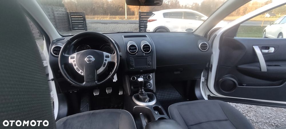 Nissan Qashqai 2.0 4 x 4 tekna - 4