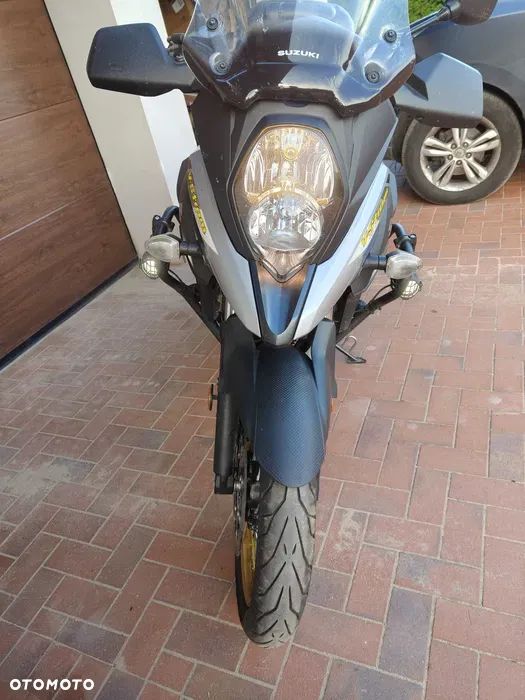 Suzuki V-STROM - 7