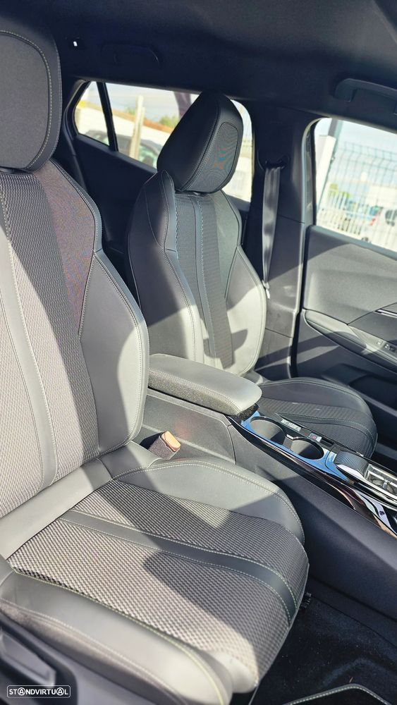 Peugeot 2008 1.2 PureTech GT Line EAT6 - 16