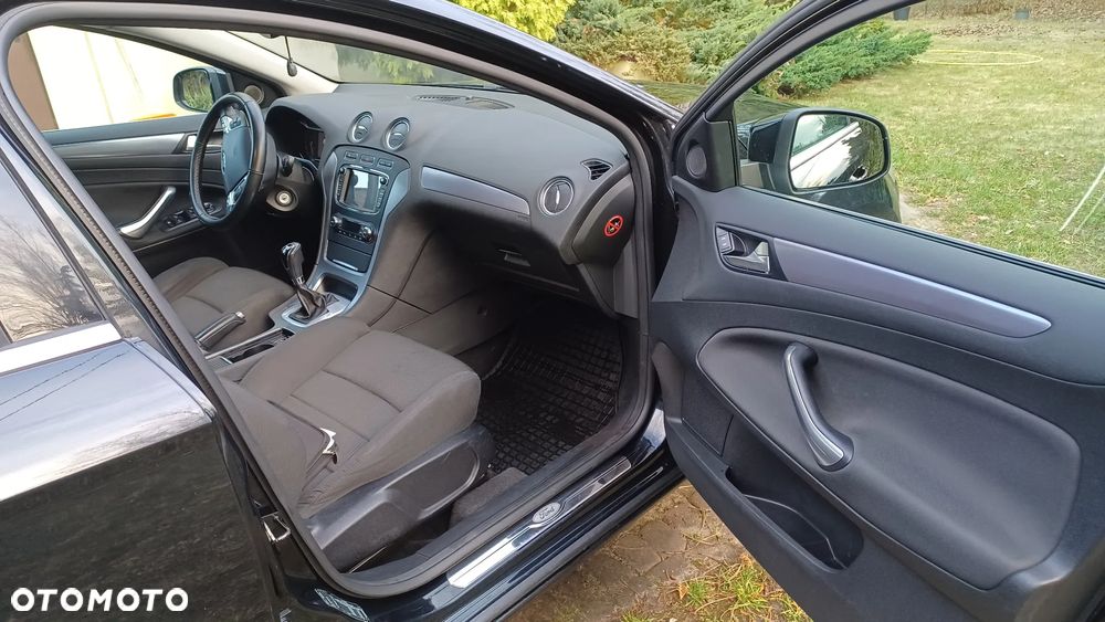 Ford Mondeo 2.0 EcoBoost Titanium - 8