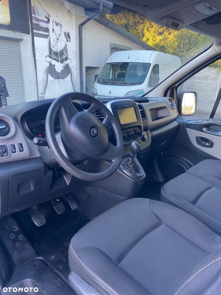 Renault Trafic - 10