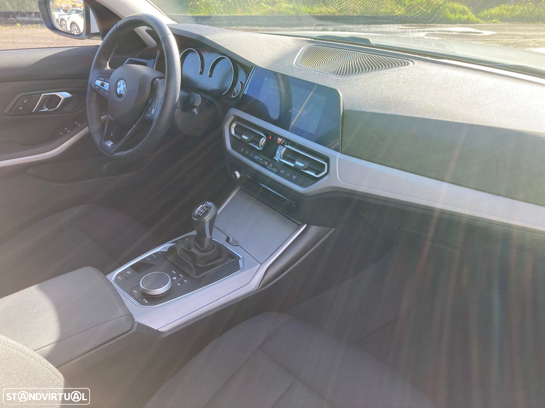 BMW 318 d Touring Corporate Edition - 12