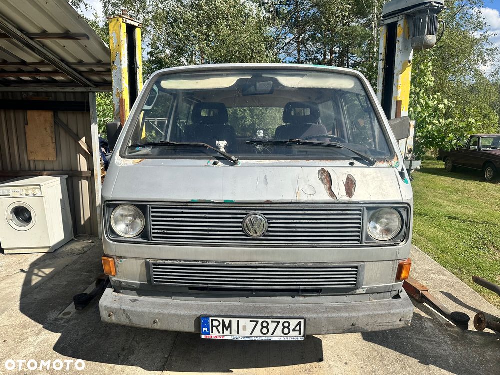 Volkswagen Transporter - 2