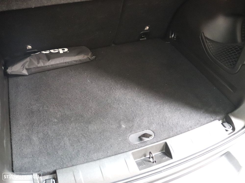 Jeep Renegade 1.6 MJD Longitude DCT - 38