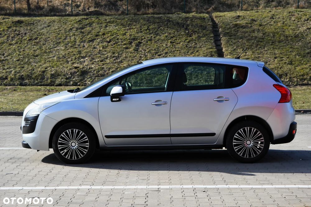 Peugeot 3008 1.6 HDi Premium - 23
