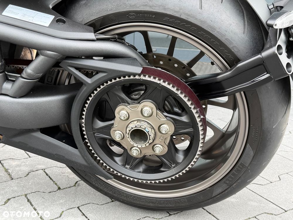 Ducati Diavel - 32