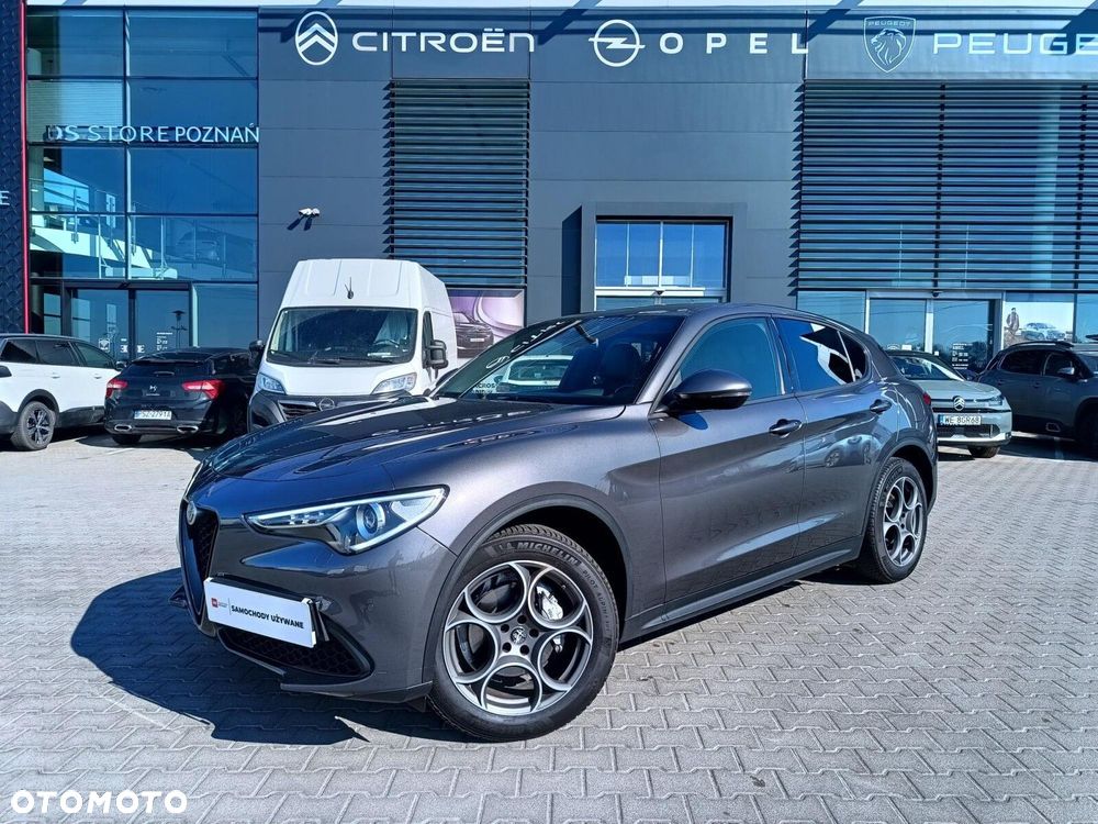 Alfa Romeo Stelvio 2.0 Turbo Sprint Q4 - 2