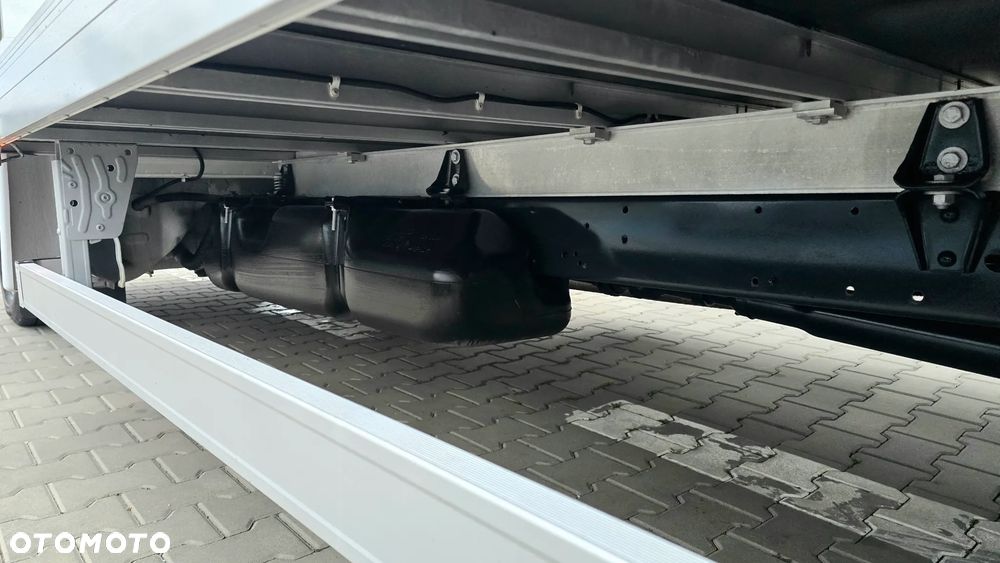 Iveco ❗️❗️DAILY 3.0 180KM 35S18 ❗️❗️ZABUDOWA JEGGER 10 PALET / KONTENER 5M / PODUSZKI PNEUMATYCZNE / SKRZYNIA MANUALNA / NAWIGACJA / TEMPOMAT ADAPTACYJNY / KABINA SYPIALNIANA / LEKKI KONTENER / WERSJA WZMOCNIONA / SALON POLSKA / FULL LED / RAMA / MAKSYMALNA OPCJA WYPOSAŻENIA❗❗ STAN - JAK NOWY ❗️ - 25