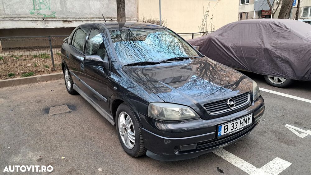 Opel Astra 1.6 - 9