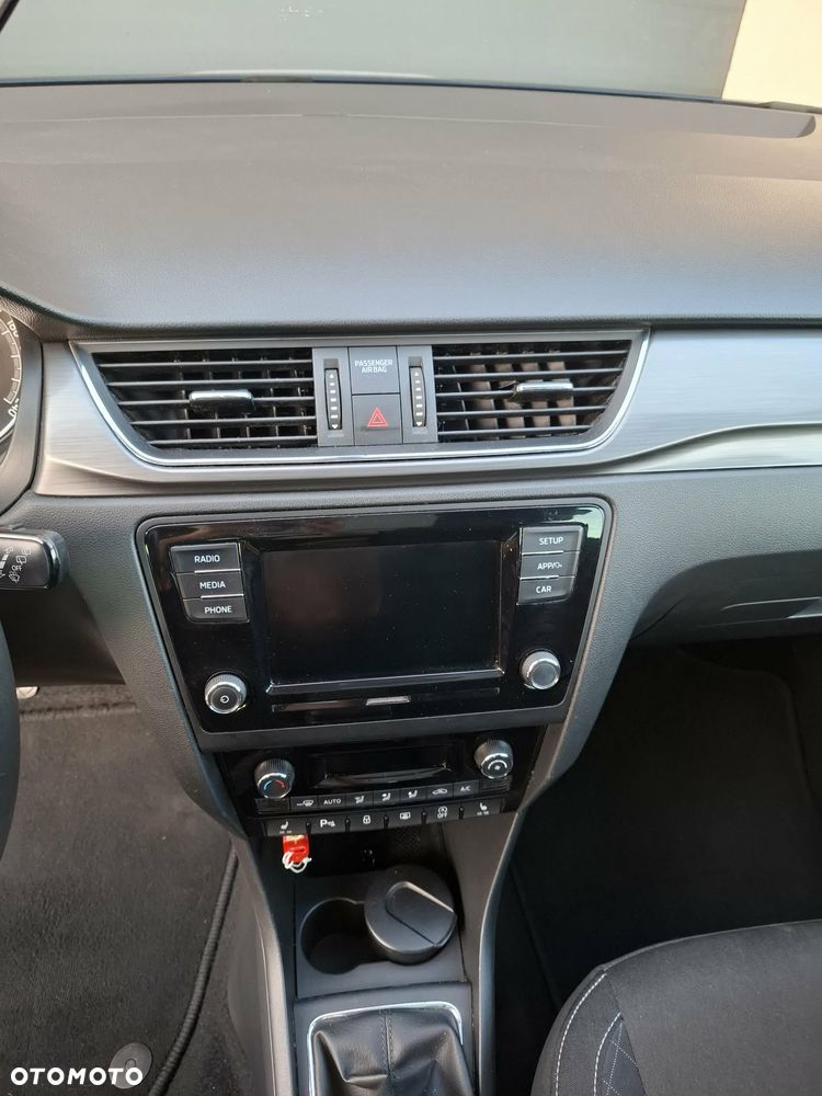 Skoda RAPID Spb 1.0 TSI Style - 11