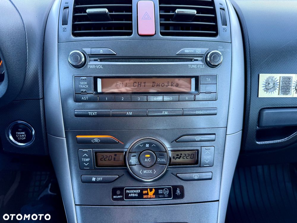 Toyota Auris 1.6 VVT-i Multimode Executive - 11