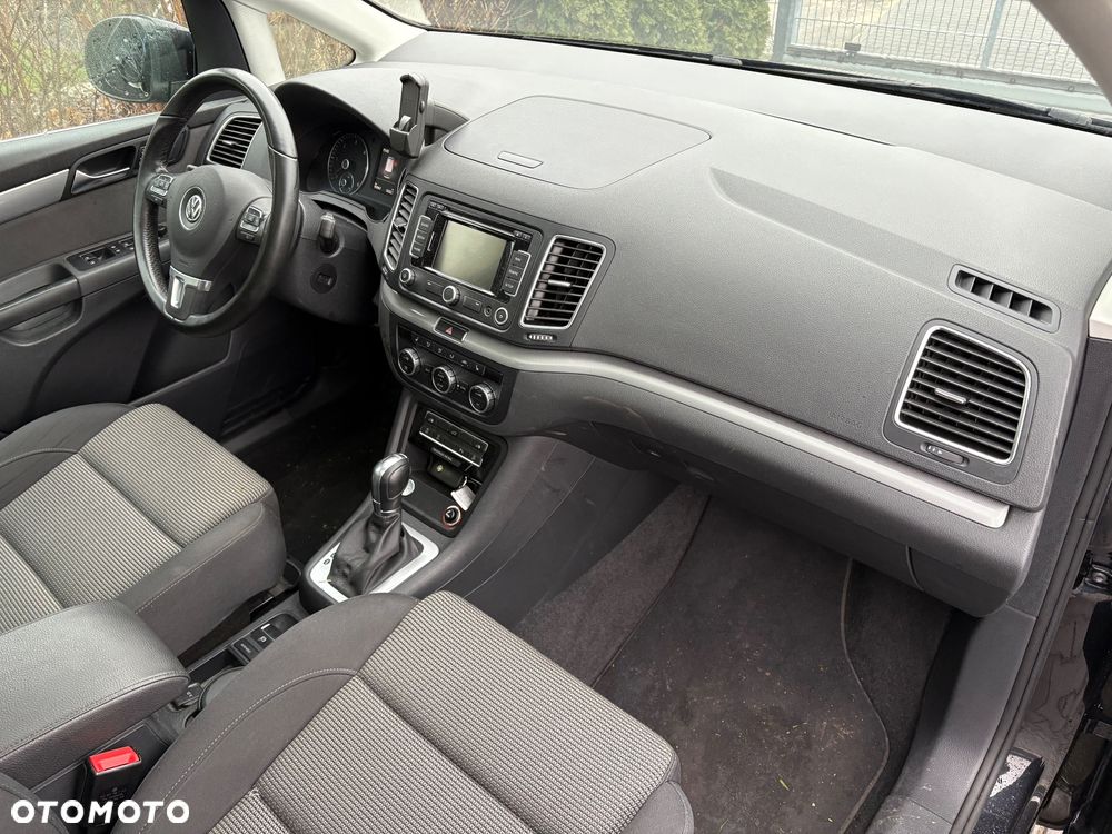 Volkswagen Sharan 2.0 TDI Comfortline DSG - 8