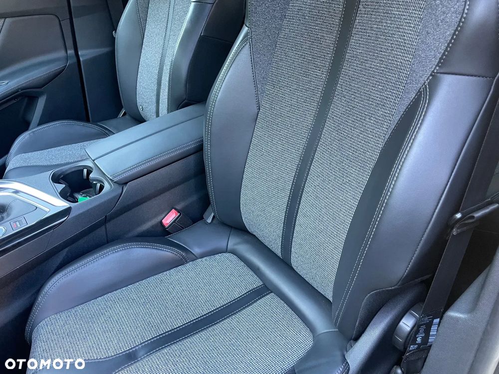 Peugeot 3008 THP 165 EAT6 Stop & Start Allure - 26