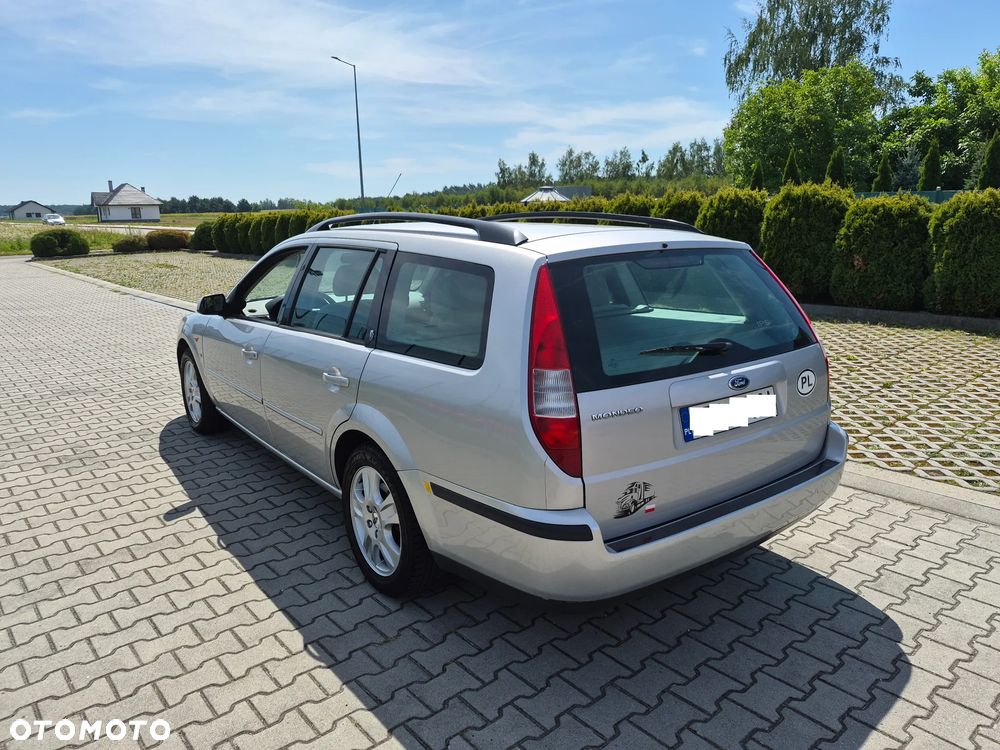 Ford Mondeo 2.5 V6 Ghia X - 29