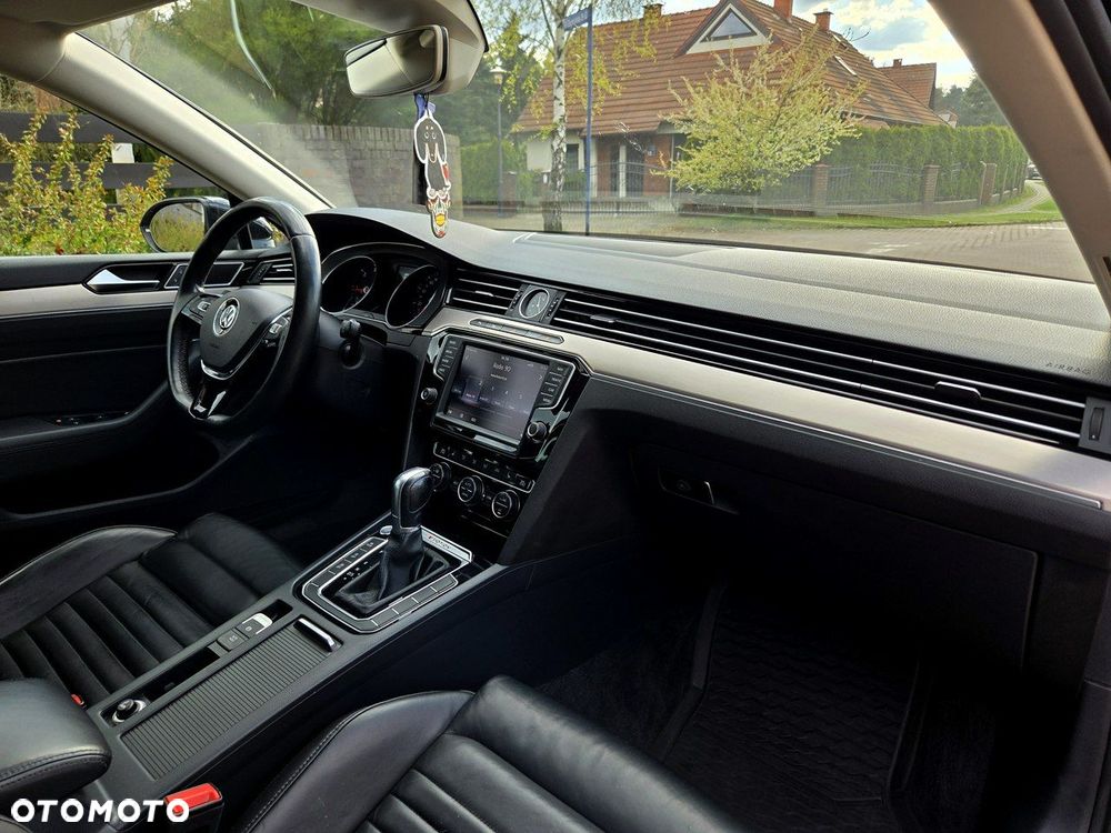 Volkswagen Passat - 6
