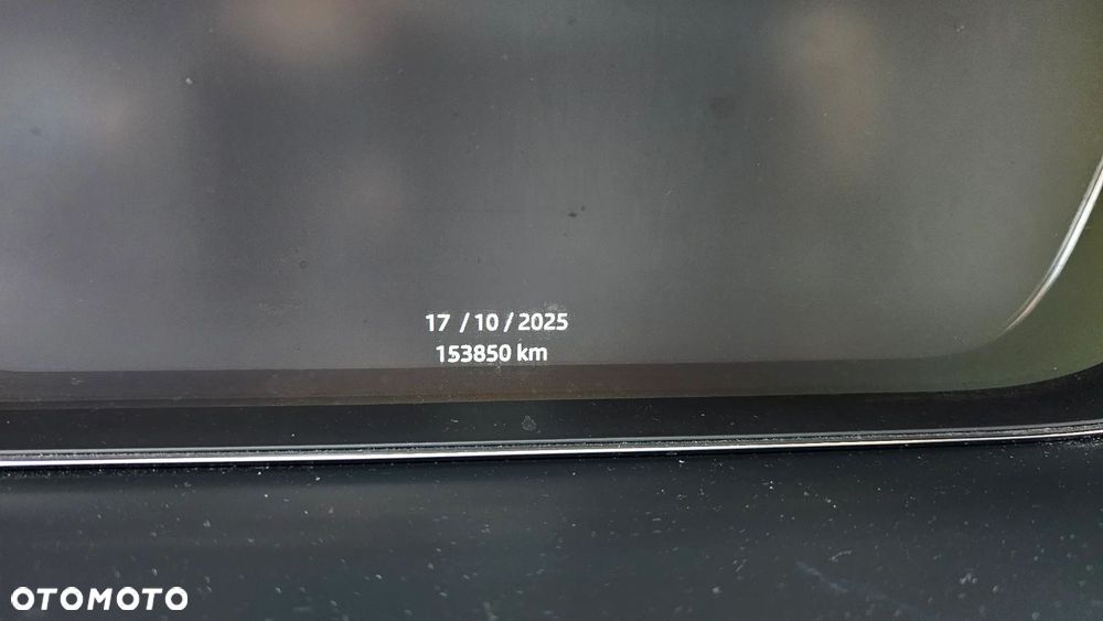 Jaguar E-Pace 2.0 i4D AWD R-Dynamic - 10