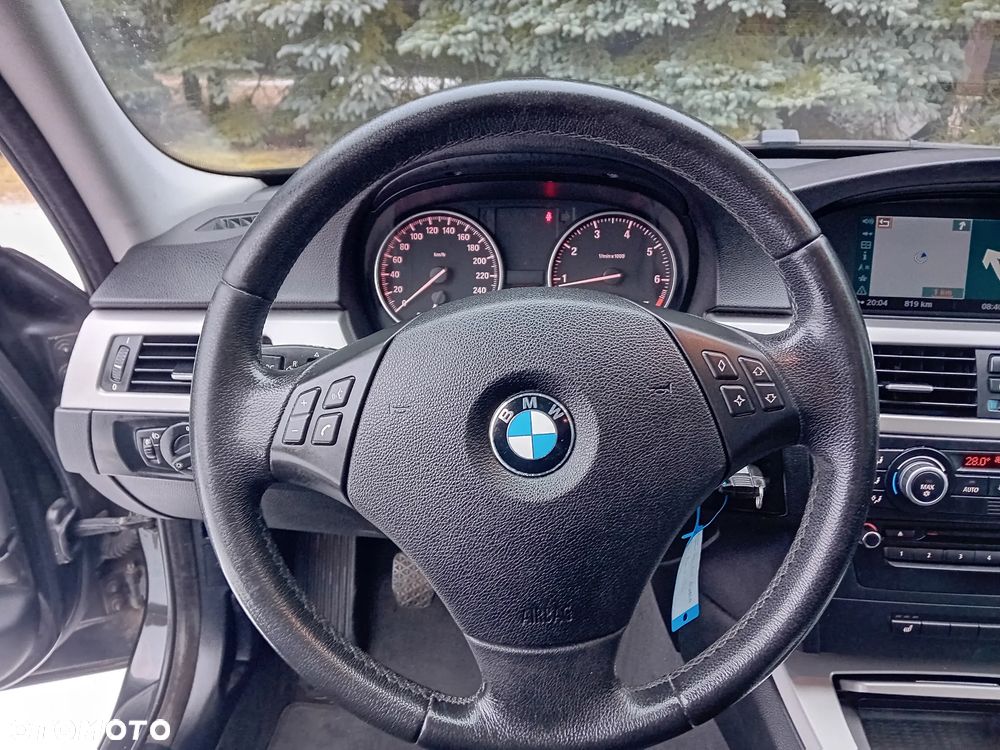 BMW Seria 3 318i Edition Exclusive - 20
