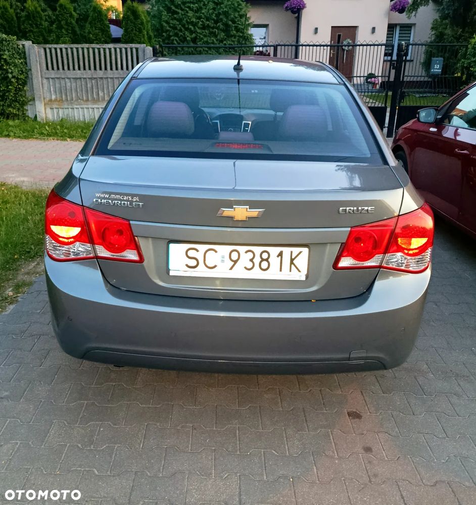 Chevrolet Cruze 1.8 LT+ - 4
