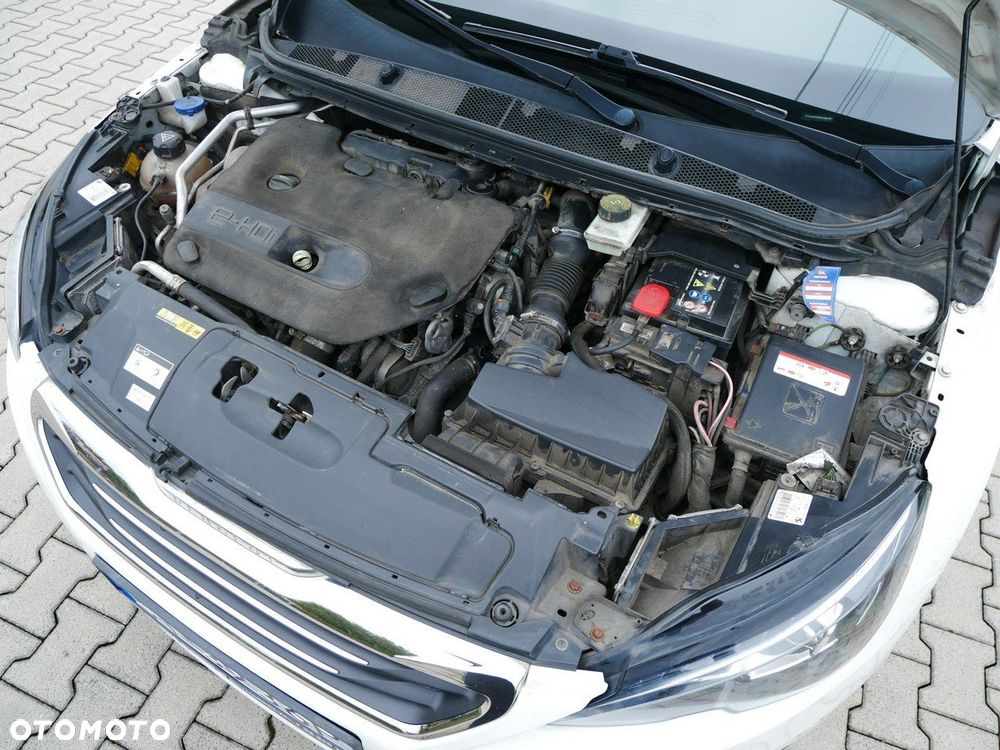 Peugeot 308 BlueHDi FAP 150 Stop&Start Automatik Allure - 28