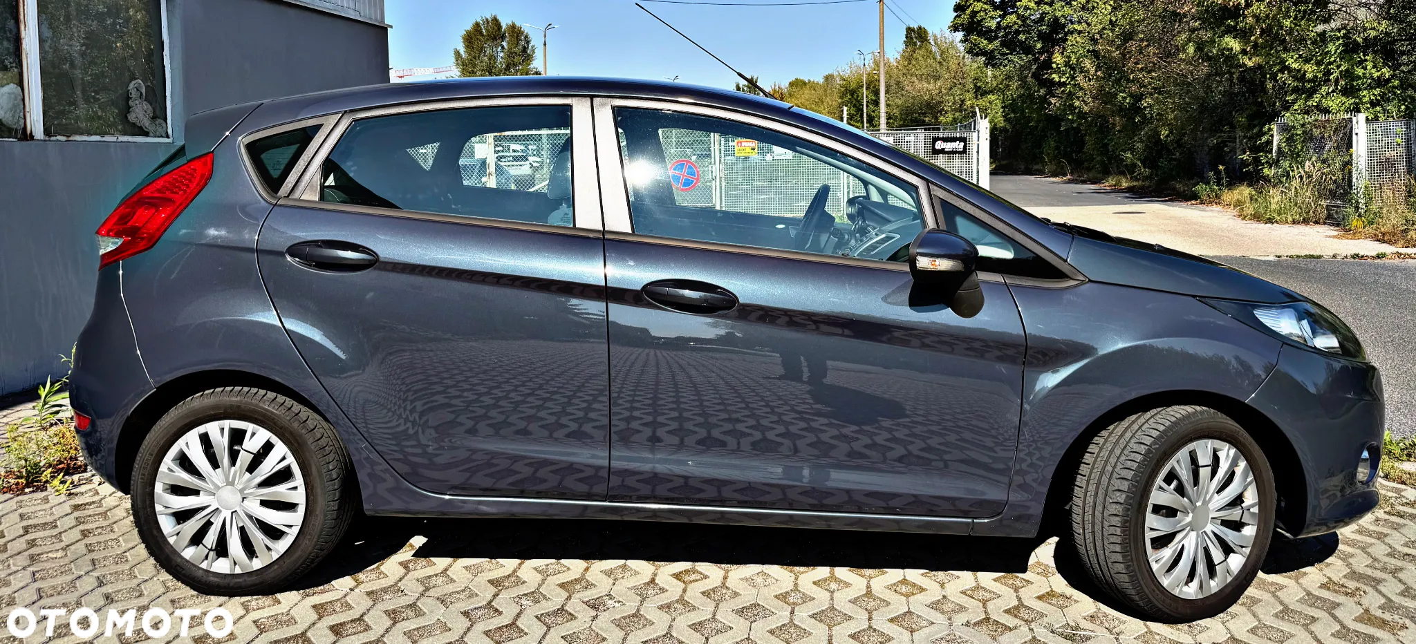 Ford Fiesta 1.25 Ambiente EU5 - 2