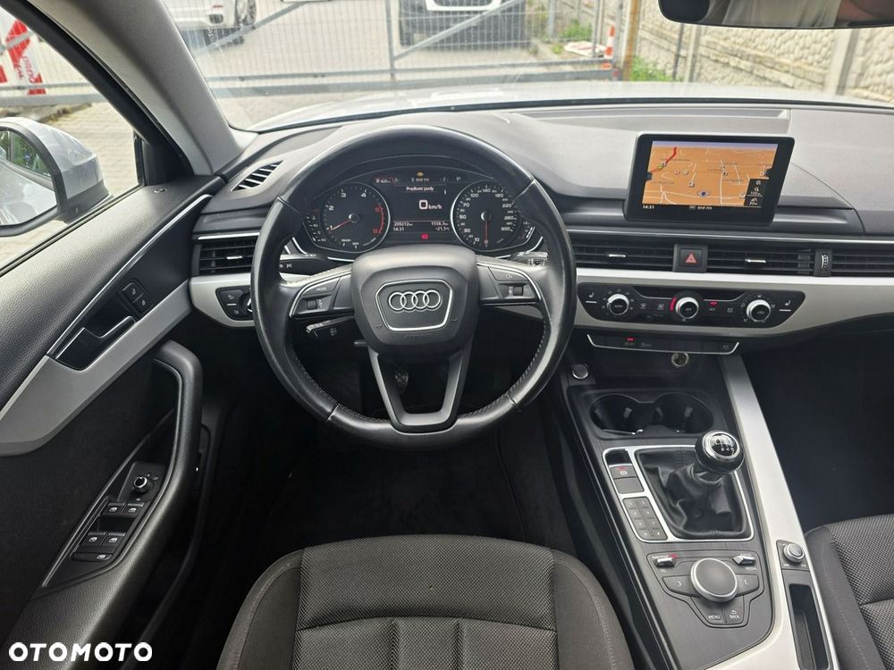 Audi A4 Avant 2.0 TDI - 16