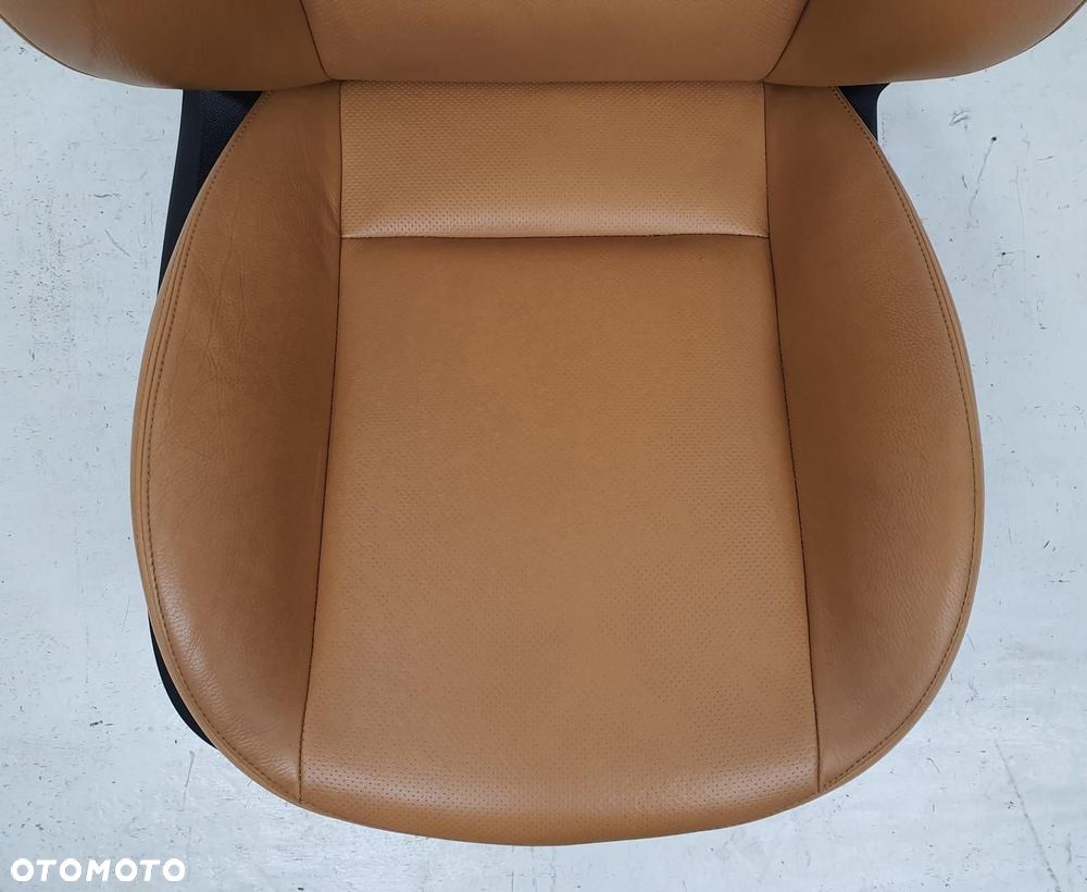 FOTEL PRAWY PRZÓD PASAŻERA SKÓRA FORD FOCUS MK2 - 2