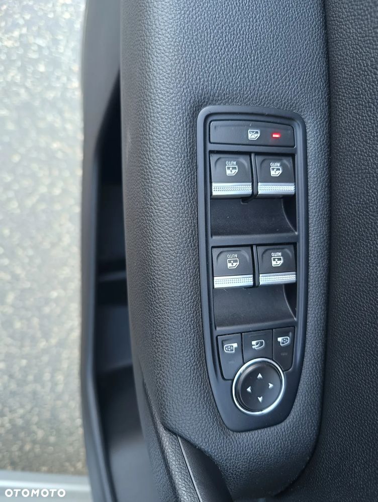 Renault Captur E-TECH Full 145 TECHNO - 10