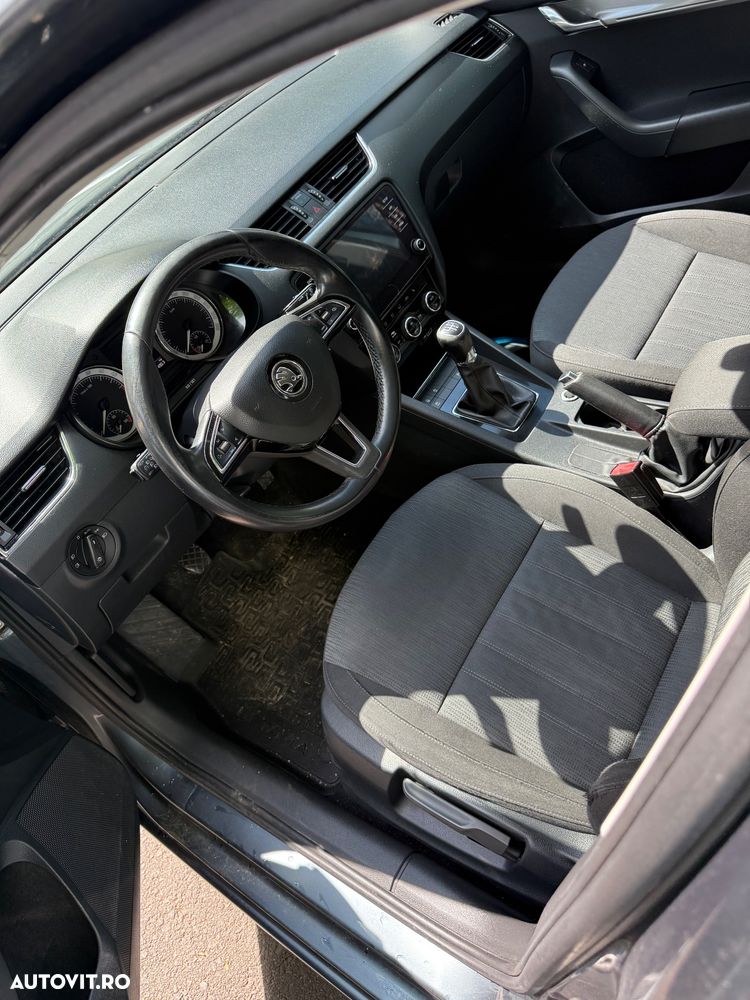 SKODA Octavia 2020 — imagine 10