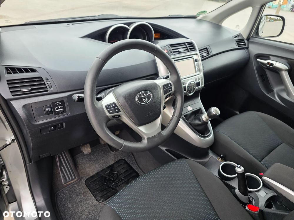 Toyota Verso 2.0 D-4D Life - 17