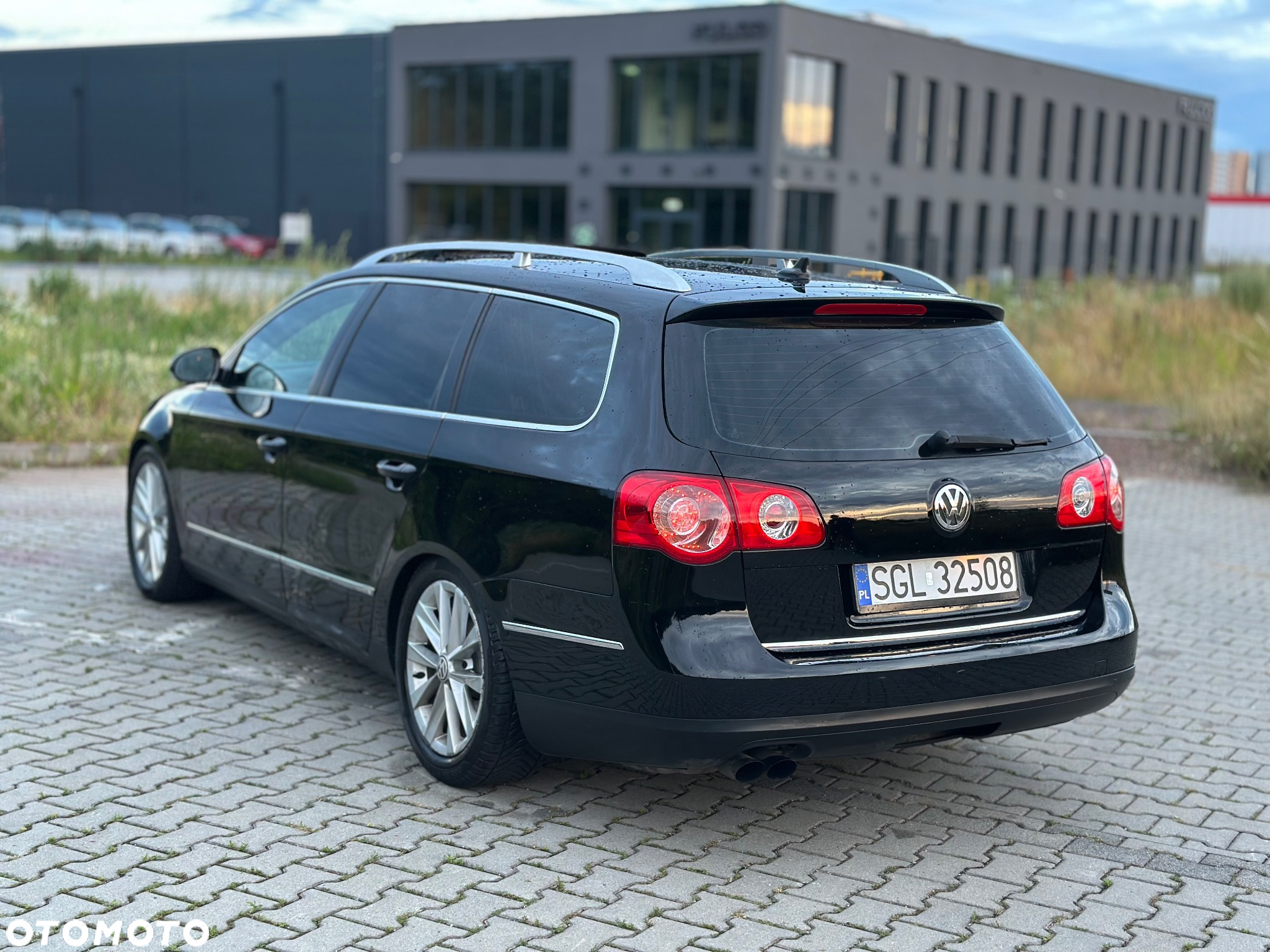 Volkswagen Passat 2.0 TDI DPF Highline DSG - 2