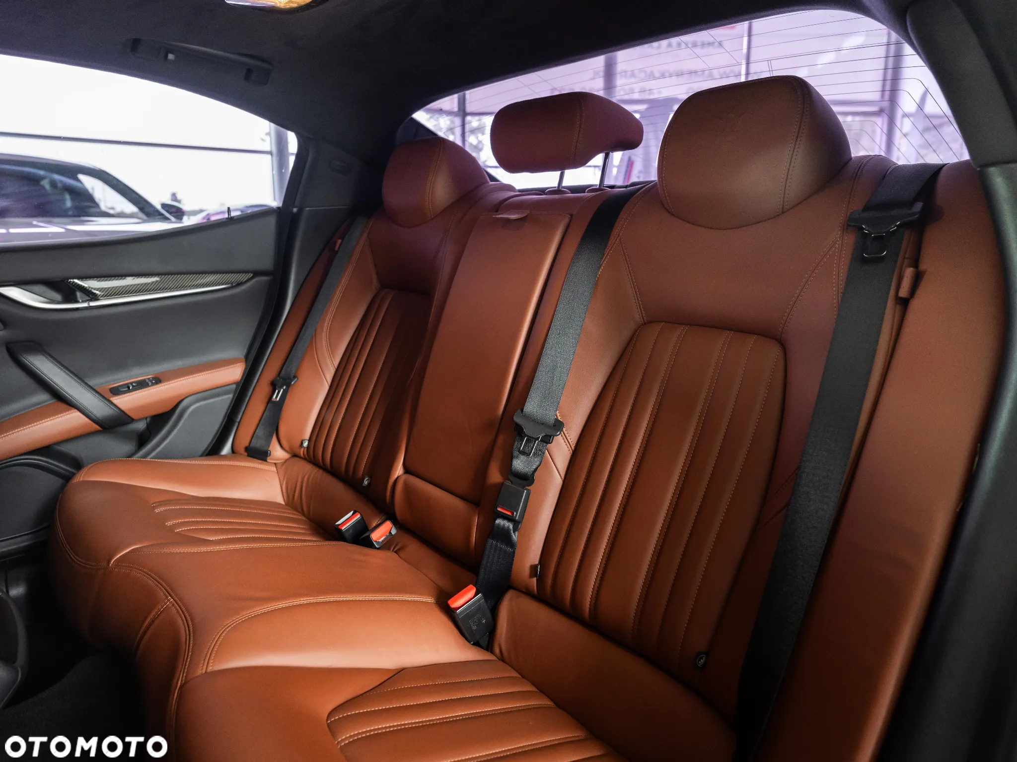 Maserati Ghibli - 10