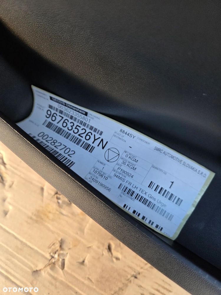 Tapicerka boczek drzwi Lewy przód przedni Peugeot 2008 208 96763526YN Tapicerka boczek drzwi lewe przód przednie - 6