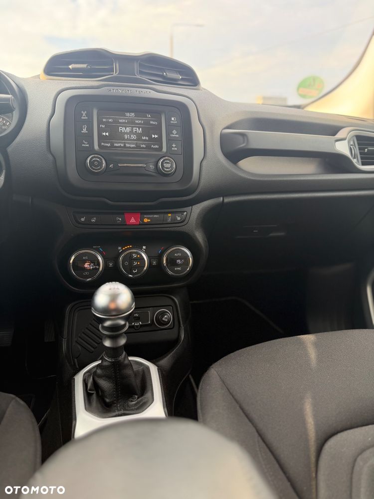 Jeep Renegade 1.4 MultiAir Limited - 38