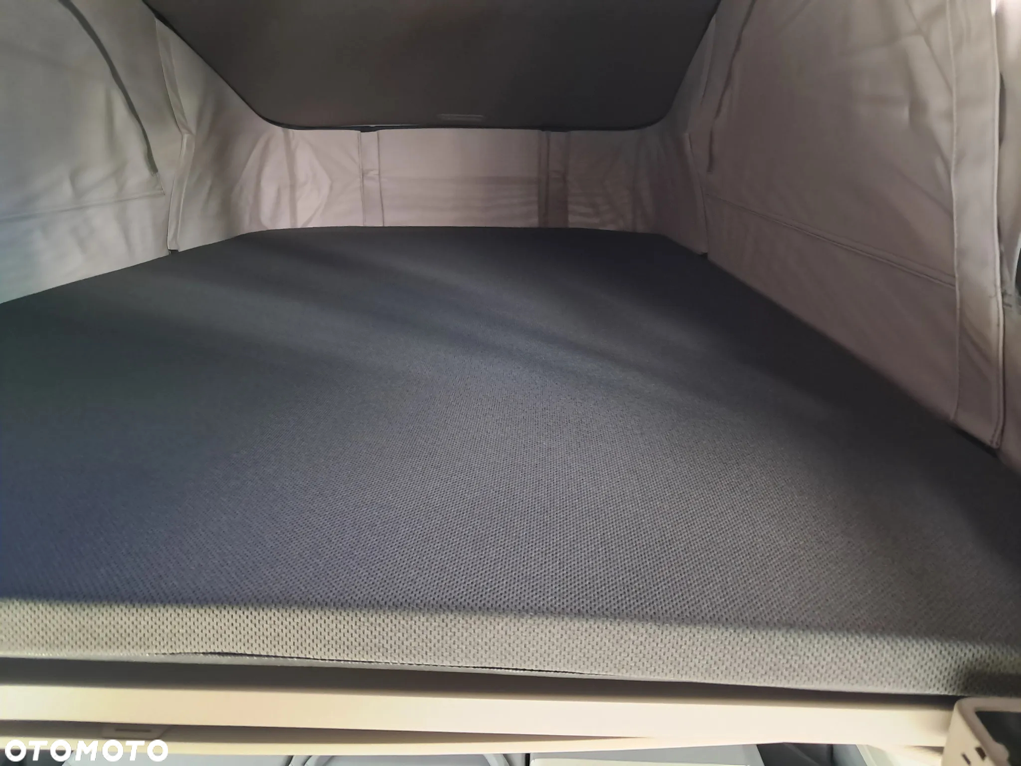 Volkswagen Multivan - 29