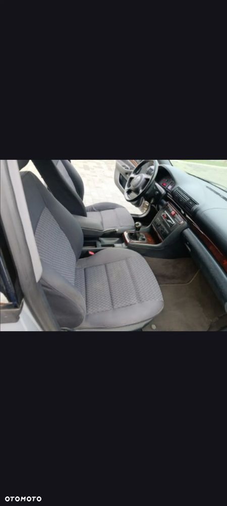 Audi A4 Limousine - 8