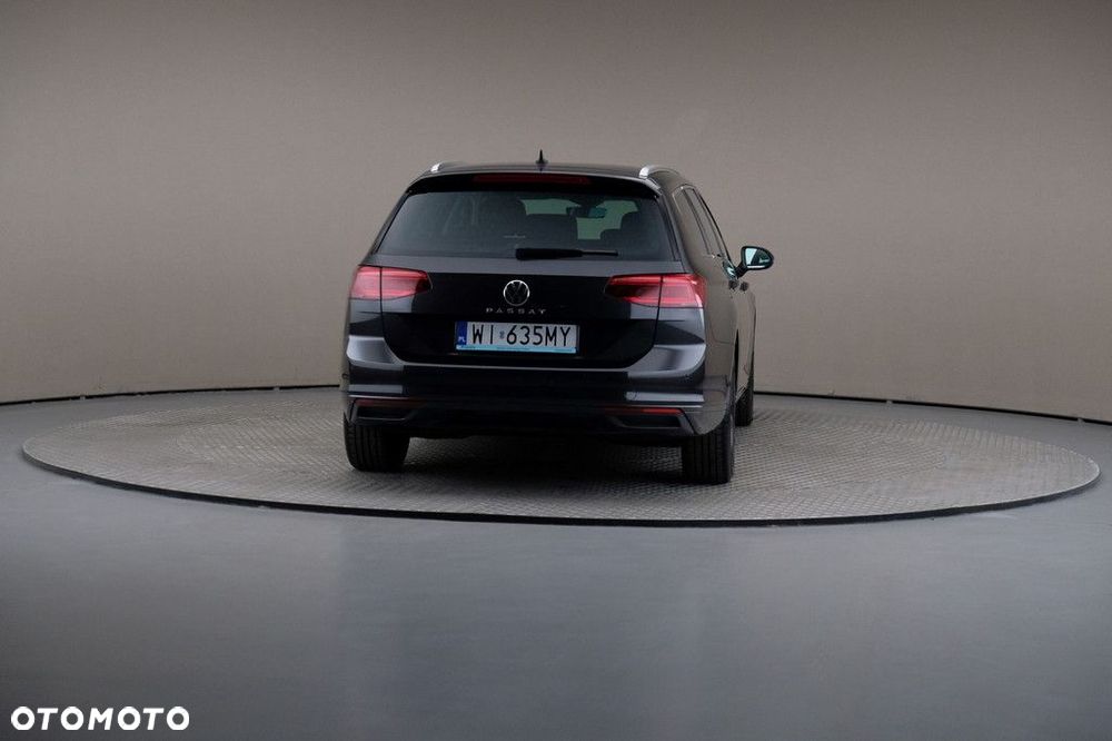 Volkswagen Passat Variant 2.0 TDI SCR Business DSG - 5