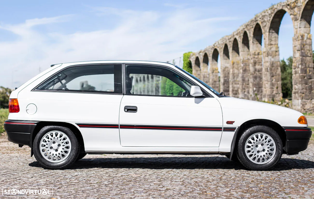 Opel Astra 1.6i GT - 3