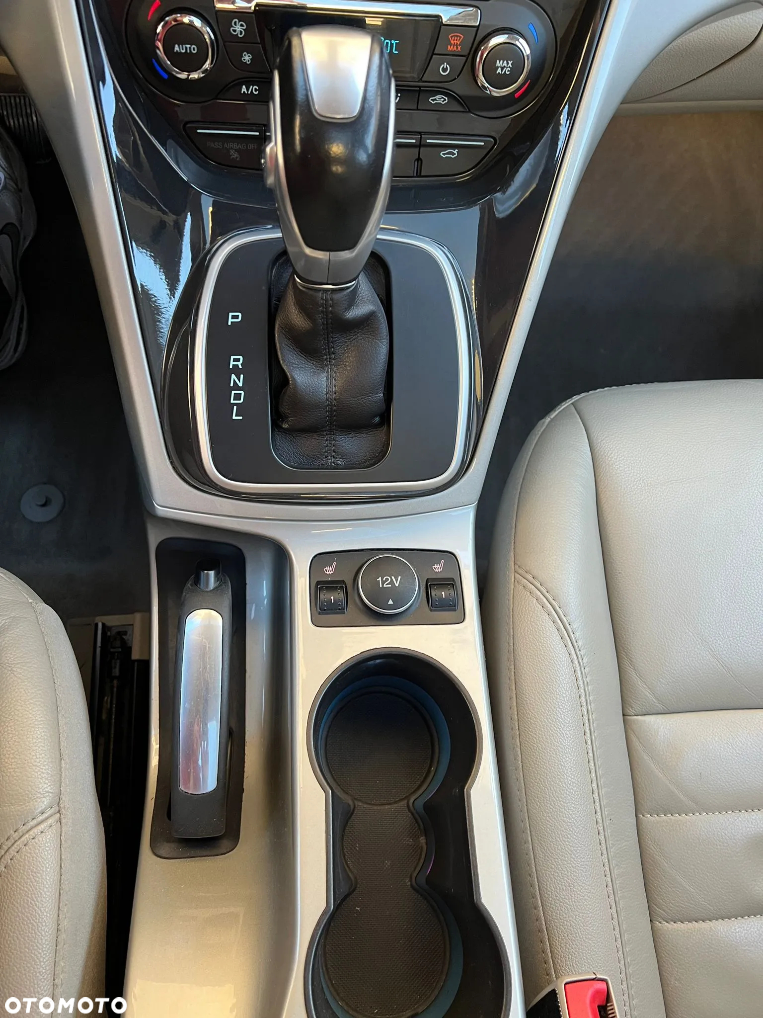 Ford C-MAX 2.0 ENERGI CVT - 13