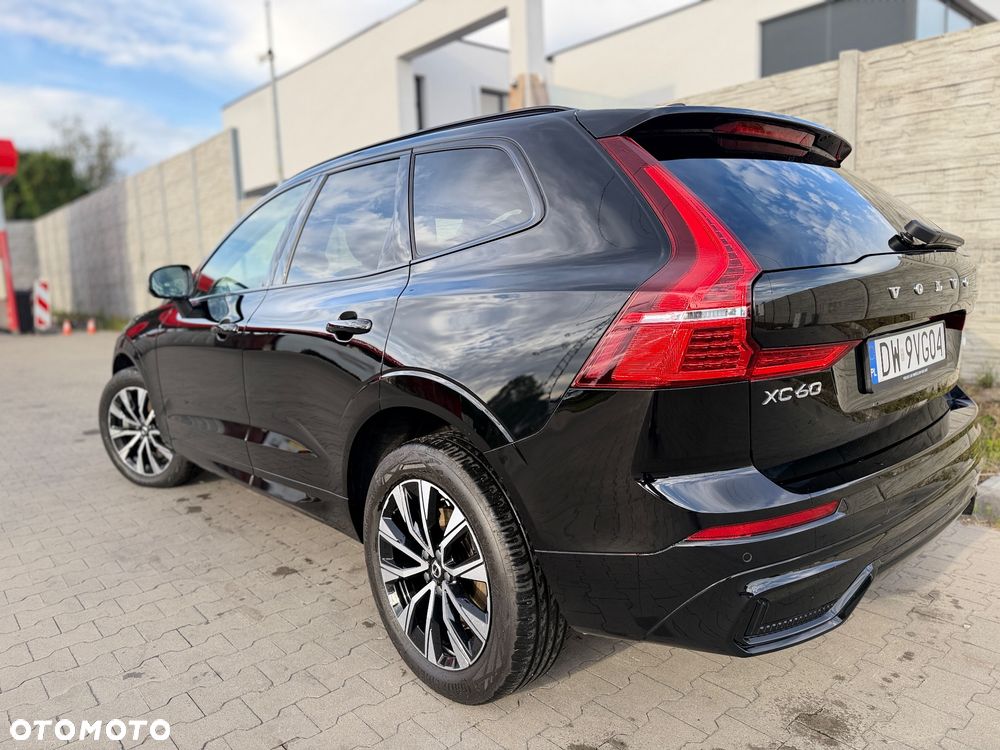 Volvo XC 60 B4 D AWD Plus Dark - 6