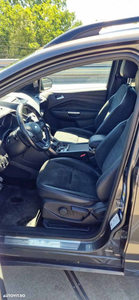 Ford Kuga 2.0 TDCi 4WD Powershift ST-Line - 7
