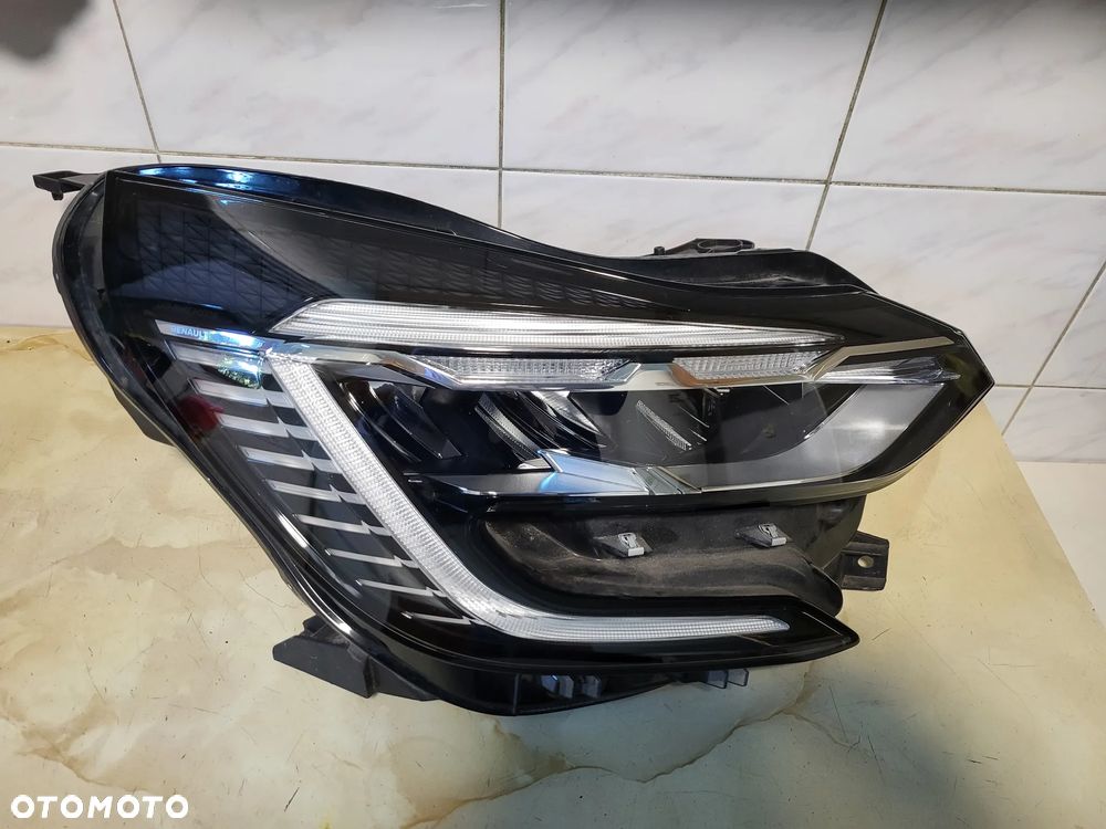 Renault Captur 2 led pure vision prawa - 1