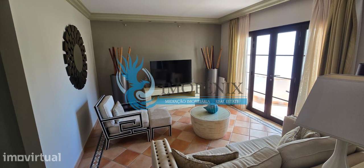 Elegante Apartamento T2 no Prestigiado Pine Cliffs Resort Algarve
