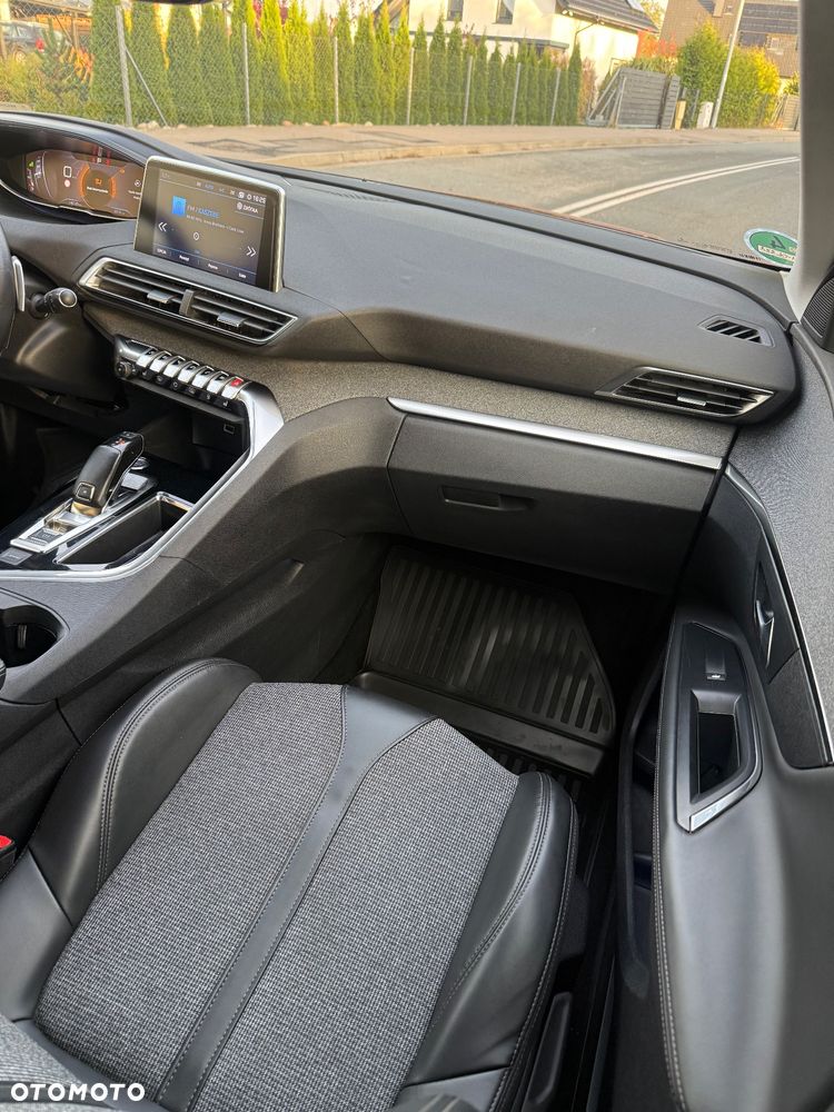 Peugeot 3008 1.6 THP Allure S&S EAT6 - 21