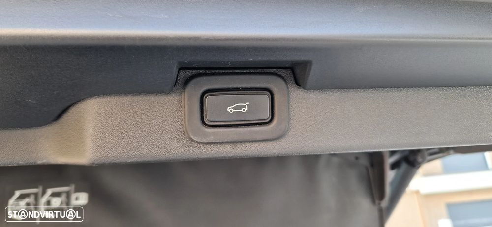 Land Rover Discovery 3.0 Si6 HSE - 30