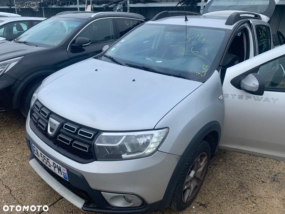 Dacia Sandero Stepway TCe 90 (S&S) Celebration - 3